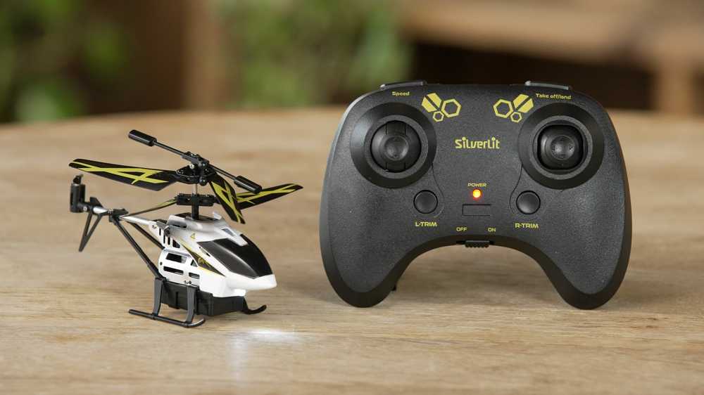 SILVERLIT RC Sraigtasparnis SKY BOMBUS aprašymas - Prekės nuotrauka