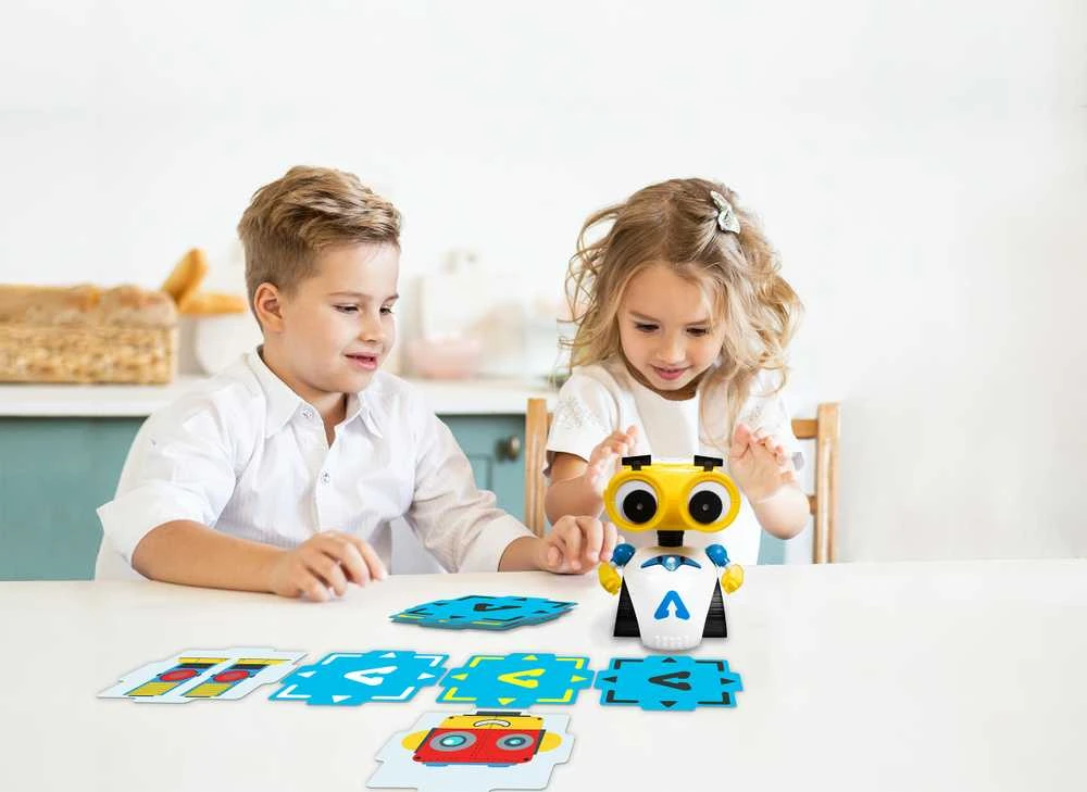 TM Toys XTREM BOTS Interaktyvus robotas „Andy“
