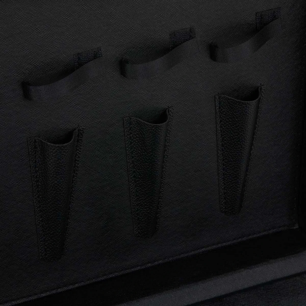 L'Oreal Activeshop Kirpėjo įrankių laikymo lagaminas BARBER CASE Juodas