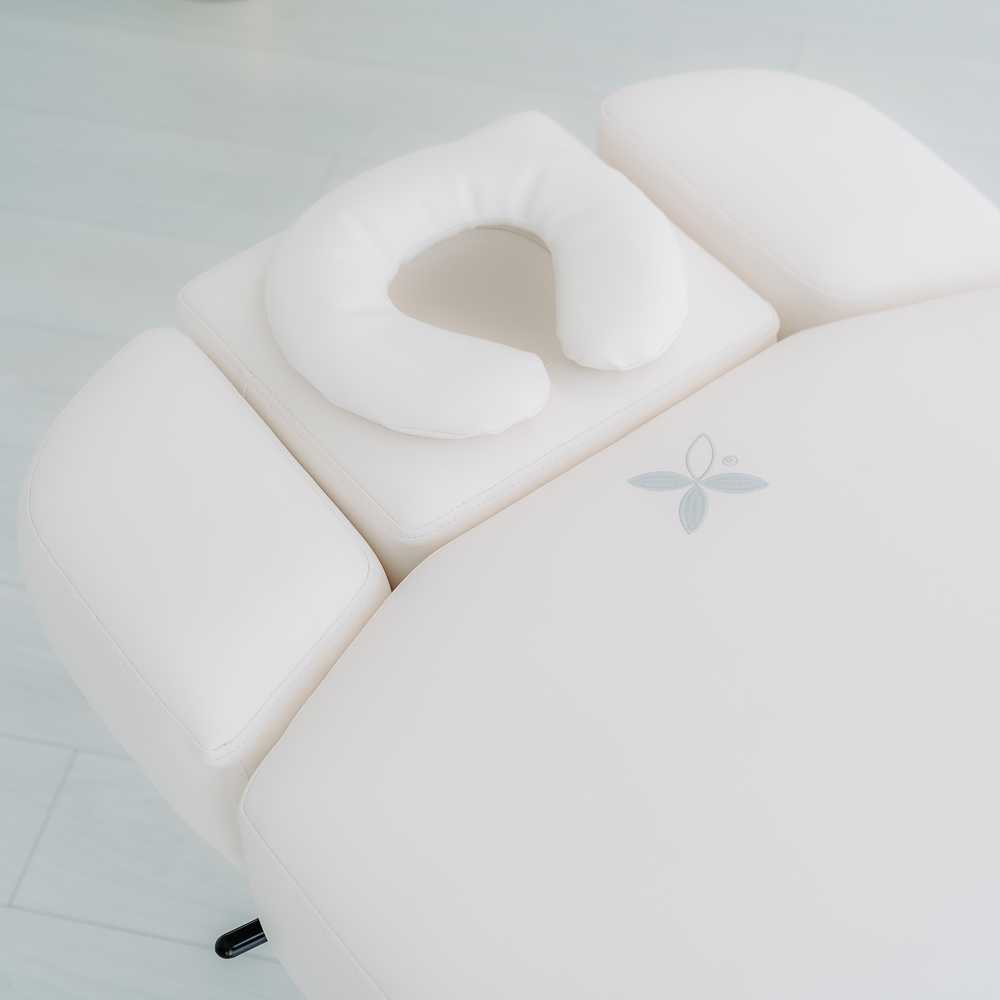 Habys Prabangus kosmetologinis gultas Eterna Gentle Flex baltas, 4 varikliai