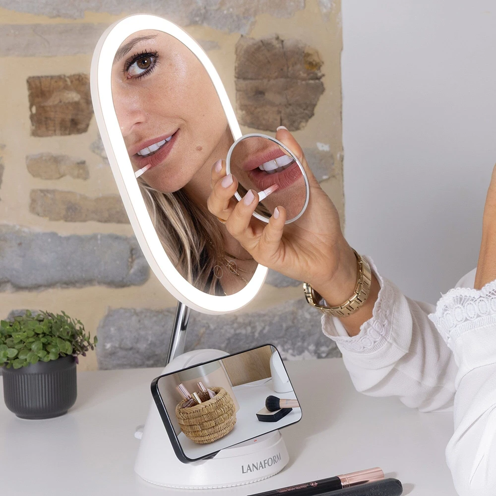 Makiažo veidrodis Lanaform LumiCharge su LED apšvietimu ir belaidžiu įkrovikliu baltas