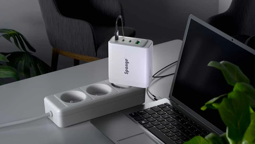 Sponge 4 Port Nešiojamas kompiuteris Charger C4 100W GaN