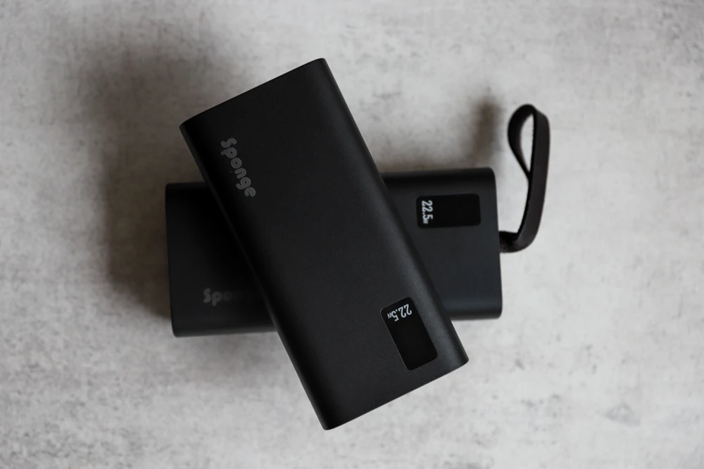 "Sponge Energy 20000 QC" 22,5 W, du USB A ir vienas USB C prievadai