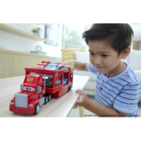 Mattel CARS transporteris Makas