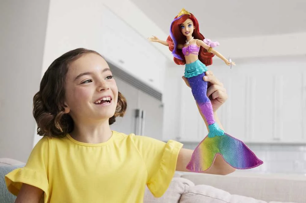 „Disney Princess“ undinėlė Arielė su spalvų keitimo funkcija