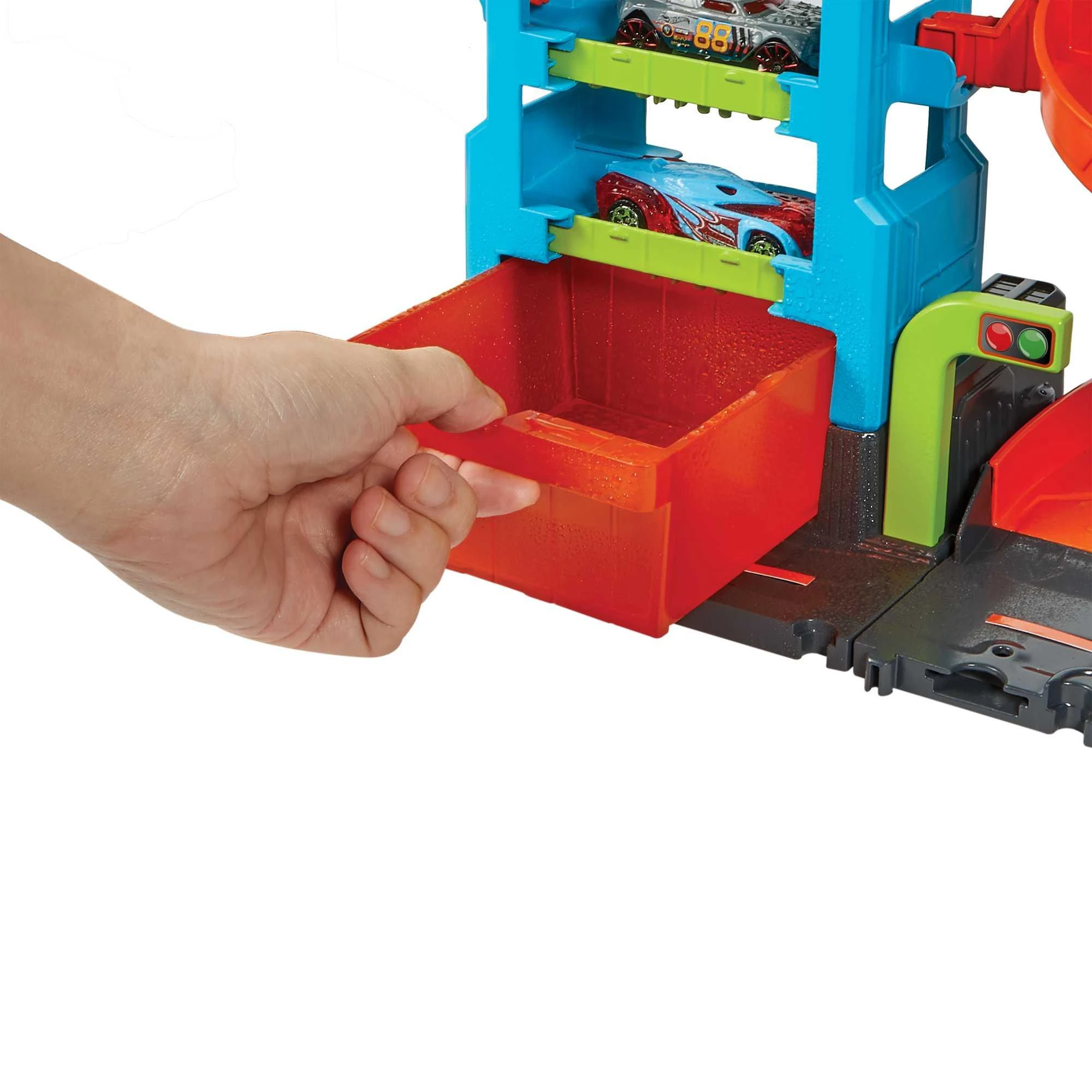 Mattel Hot Wheels rinkinys „Bokštinė automobilių plovykla“