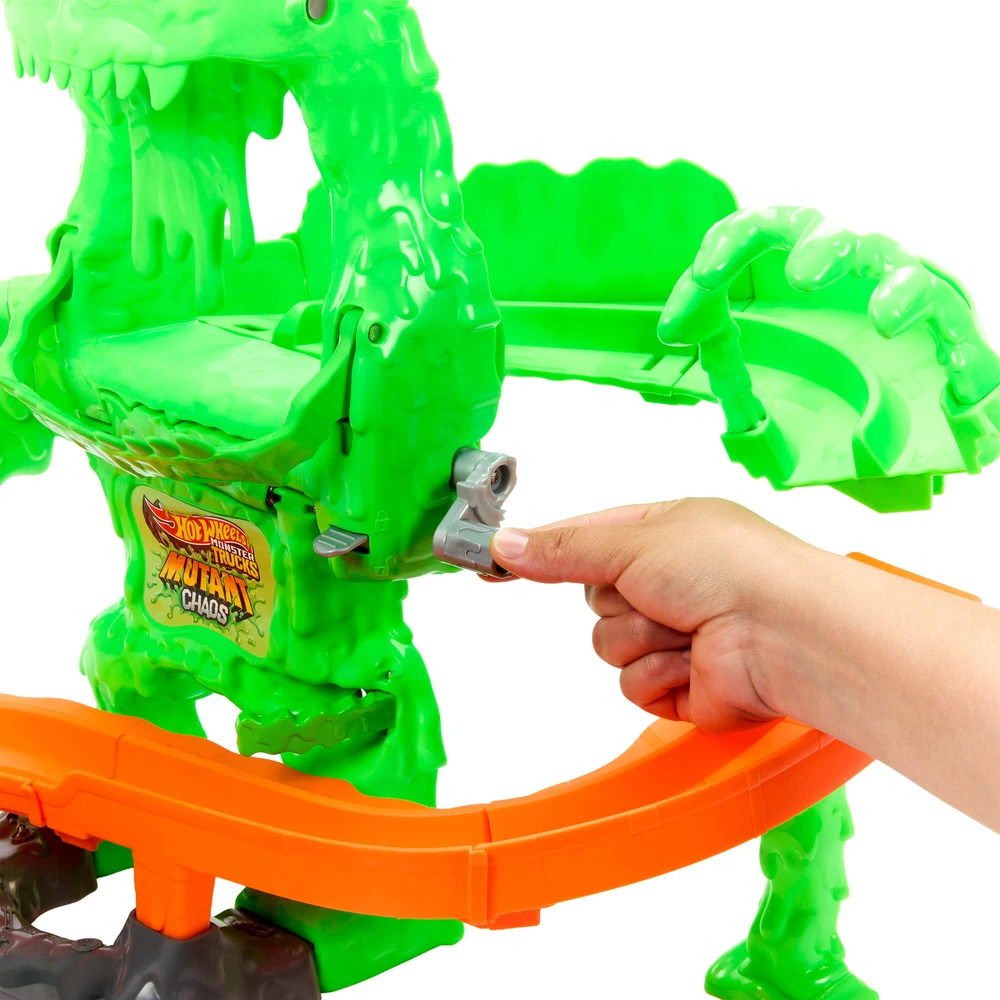 Mattel HOT WHEELS MONSTER TRUCKS MUTANT CHAOS trasa su slaimu – Monstro sunaikinimas (JMK90)