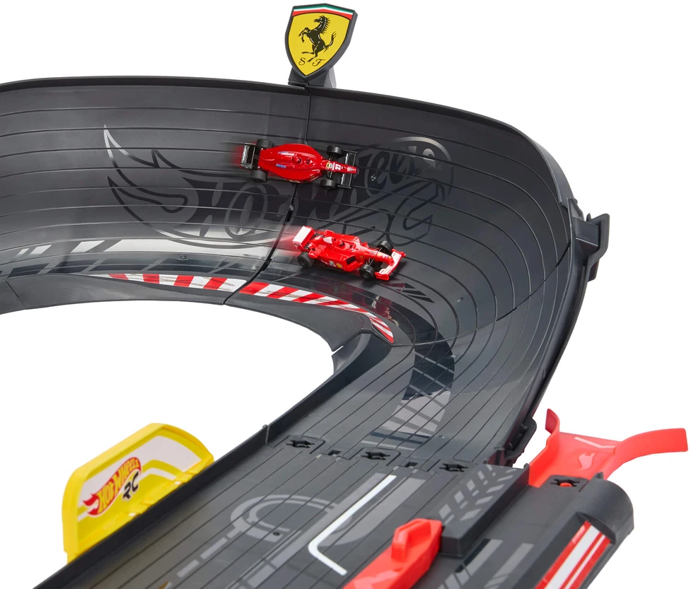 Mattel HOT WHEELS RC lenktynių trasa su 2 Ferrari bolidais (JTF40)