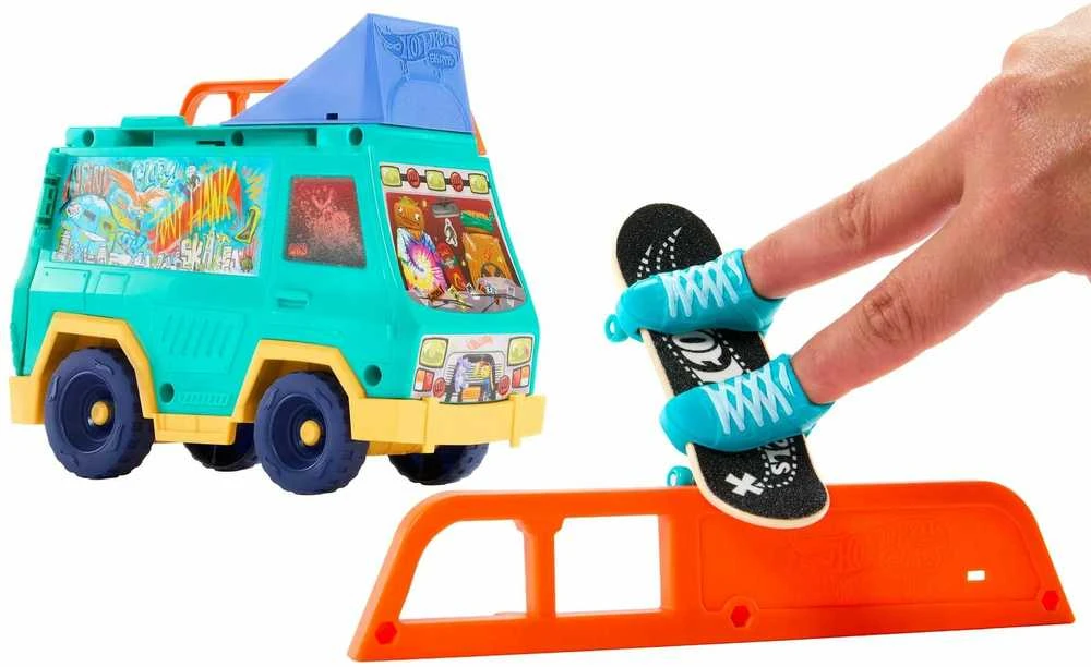 Mattel HOT WHEELS rinkinys – Riedlentininko autobusiukas, įkvėptas Tony Hawk (JGG91)
