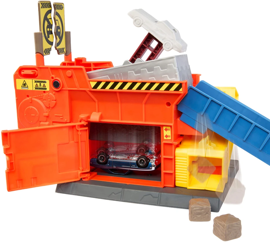 Mattel MATCHBOX MOVIE Smalley’s automobilių traiškymo garažas su trasa (JMG56)