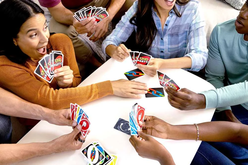 Mattel UNO kortos PARTY (atnaujintos) (JJV58)