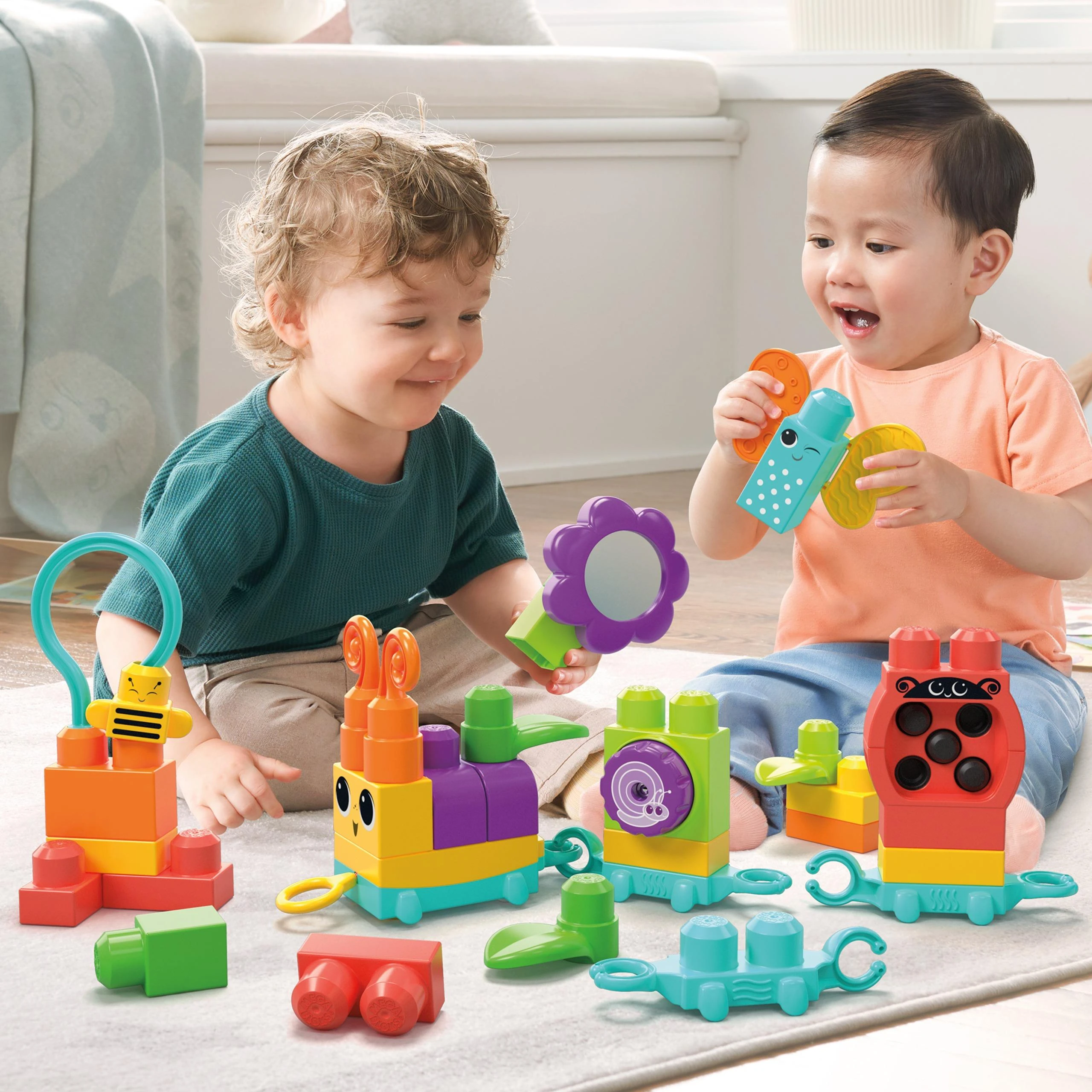 Mega Bloks rinkinys "Šliaužianti kirmėlytė"