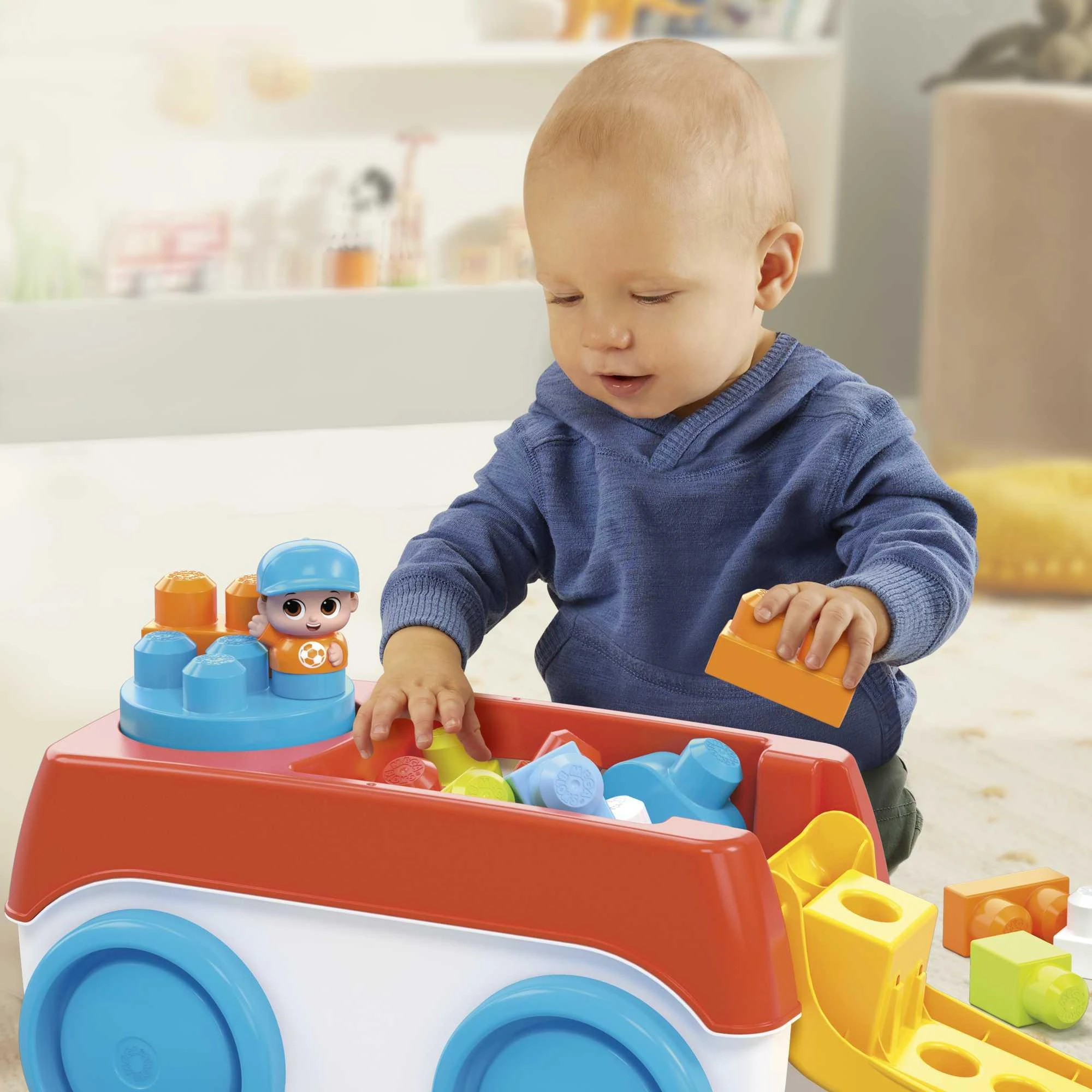 Mega Bloks rinkinys „Vagonas su ratukais ir statymo pagrindu“