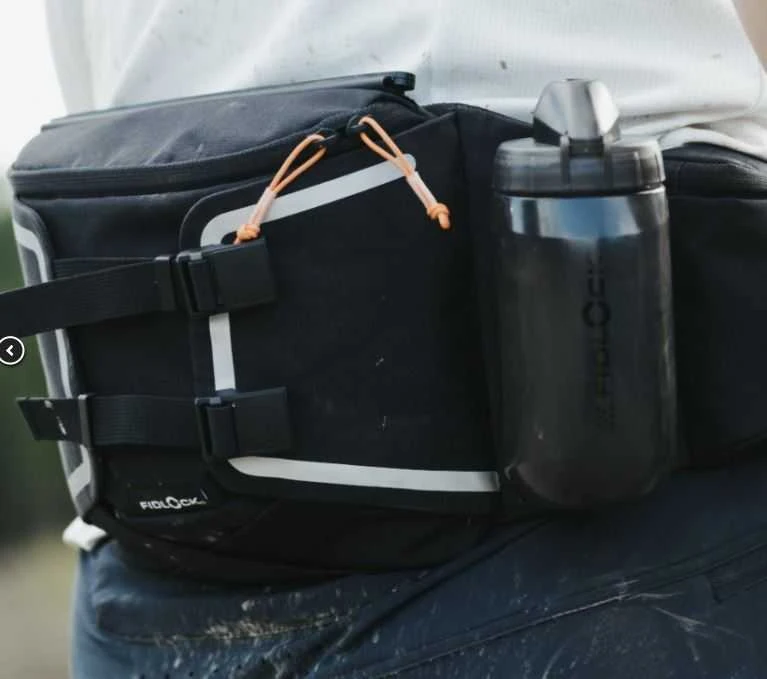 Krepšys ant juosmens su gertuve 450ml Fidlock HIP BELT