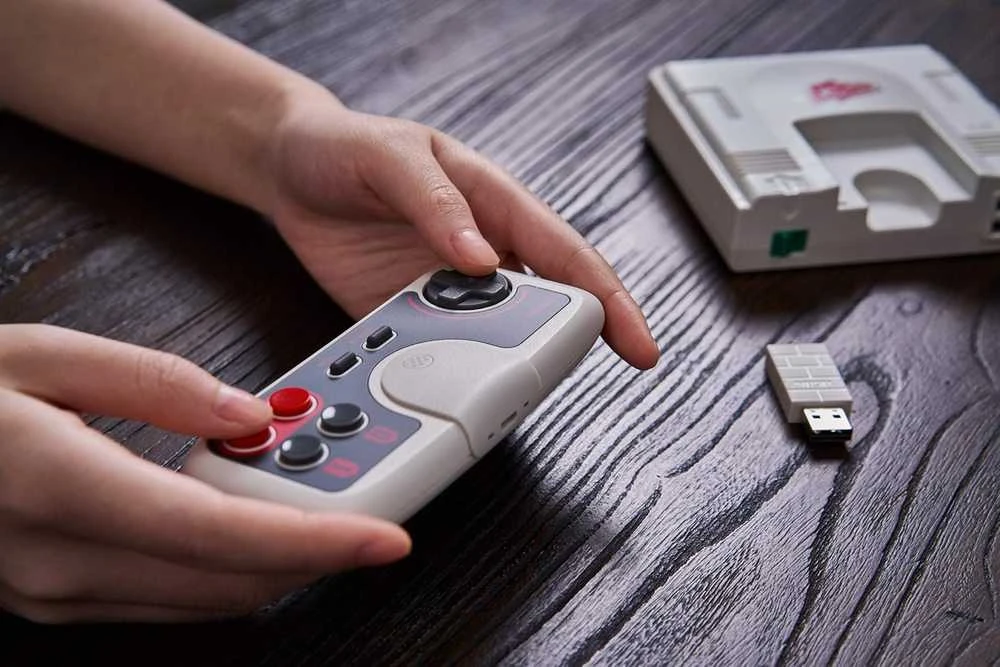 8BitDo PCe belaidis pultelis | 2.4GHz | Switch, PC