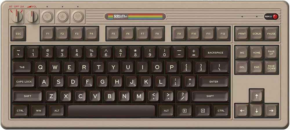 8BitDo Retro Mechaninė klaviatūra - C64 Edition - ISO - UK English - rusvai gelsvas