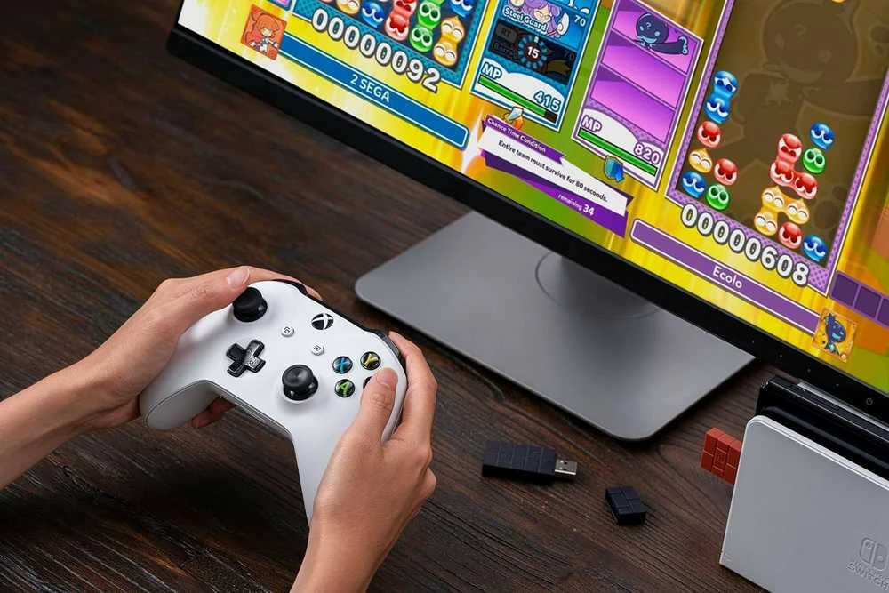 8BitDo USB belaidis adapteris 2 (rudas)