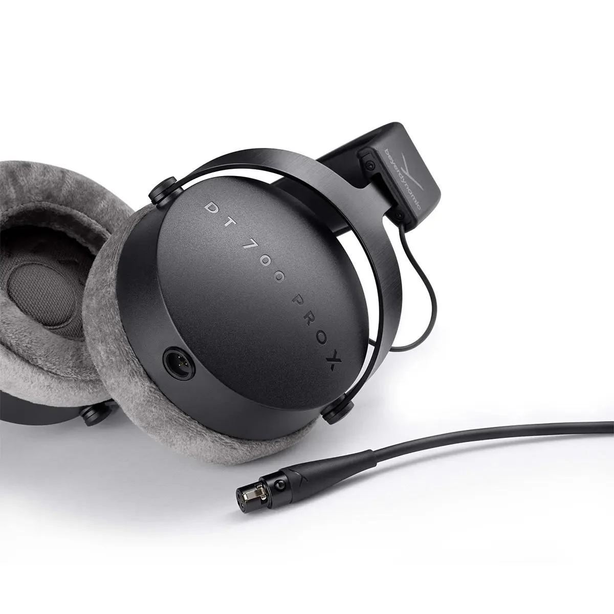 Beyerdynamic Studijinės ausinės DT 700 PRO X su laidu, juodos