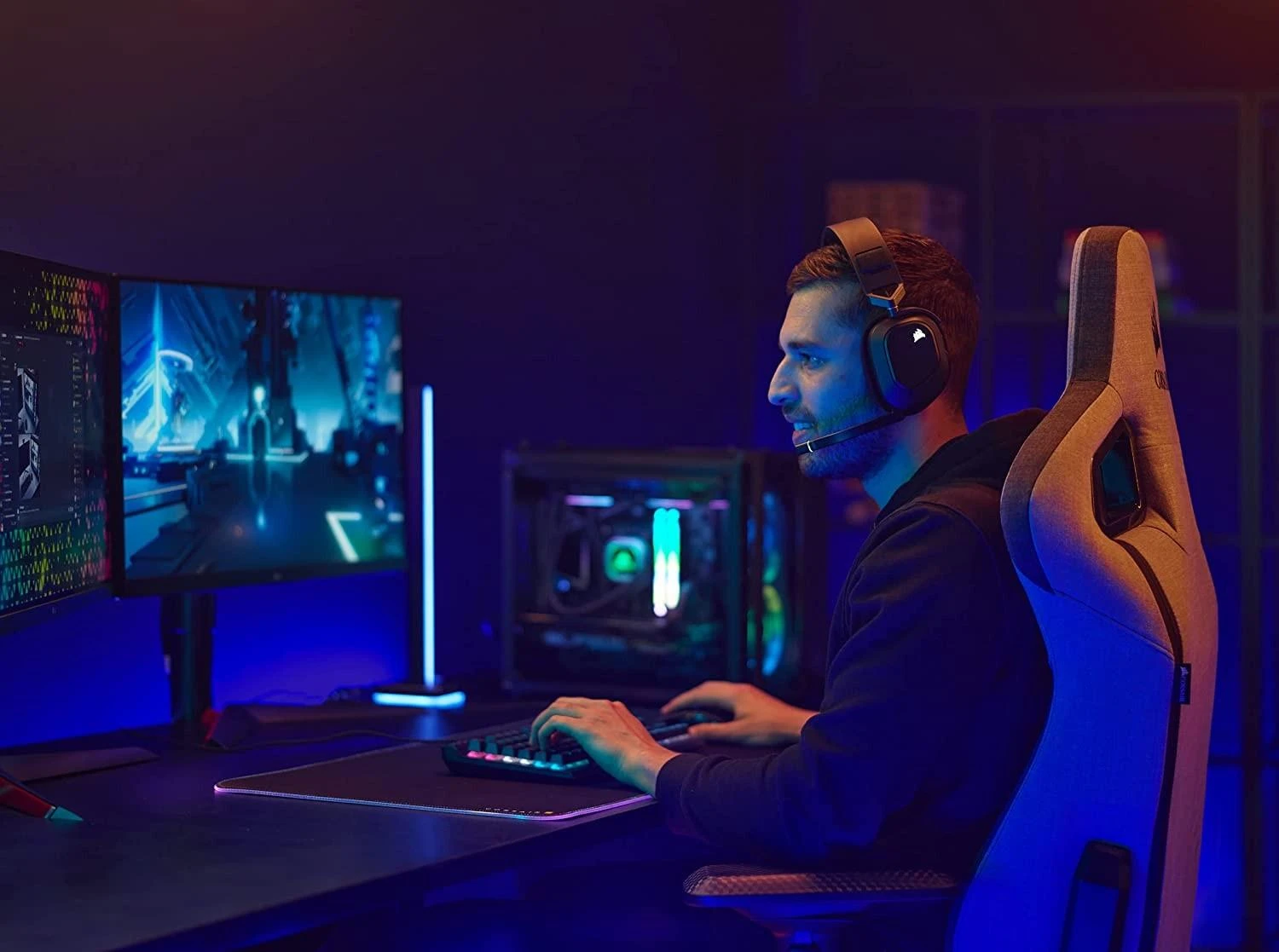 Belaidės Premium Žaidimų Ausinės Corsair HS80 RGB, Spatial Audio, Anglies spalvos