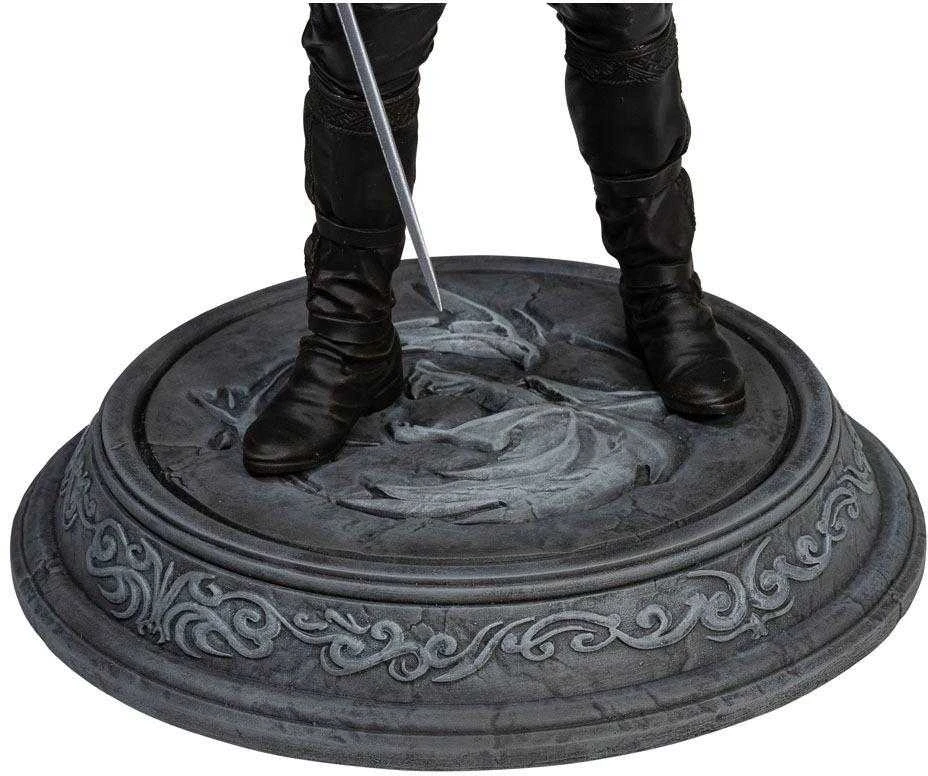 Dark Horse The Witcher (Netflix) transformavo Geralto statulą | 24 cm