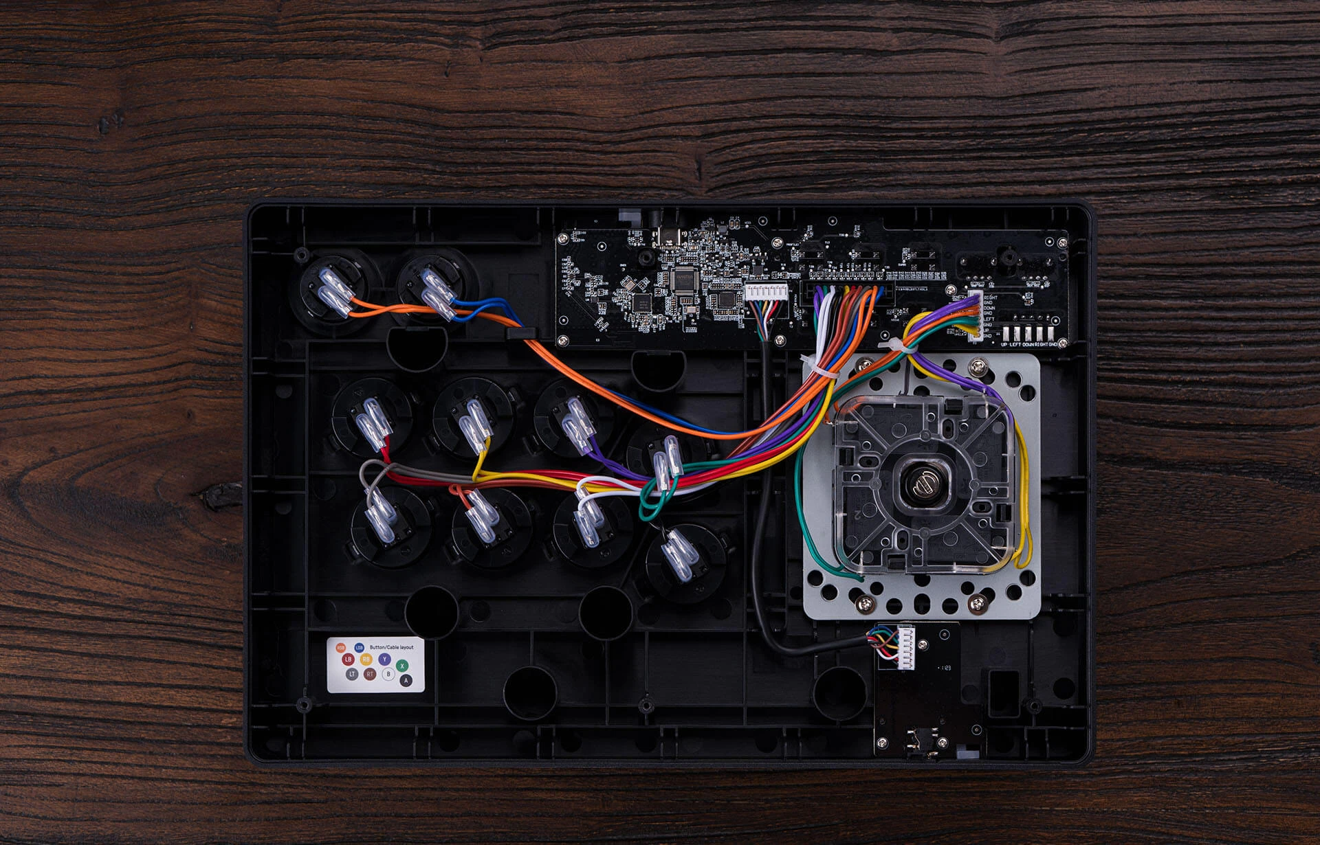 8BitDo Arcade Stick, skirta Xbox ir asmeniniam kompiuteriui (baltas) aprašymas - Prekės nuotrauka 8BitDo Arcade Stick, skirta Xbox ir asmeniniam kompiuteriui (baltas) aprašymas - Prekės nuotrauka