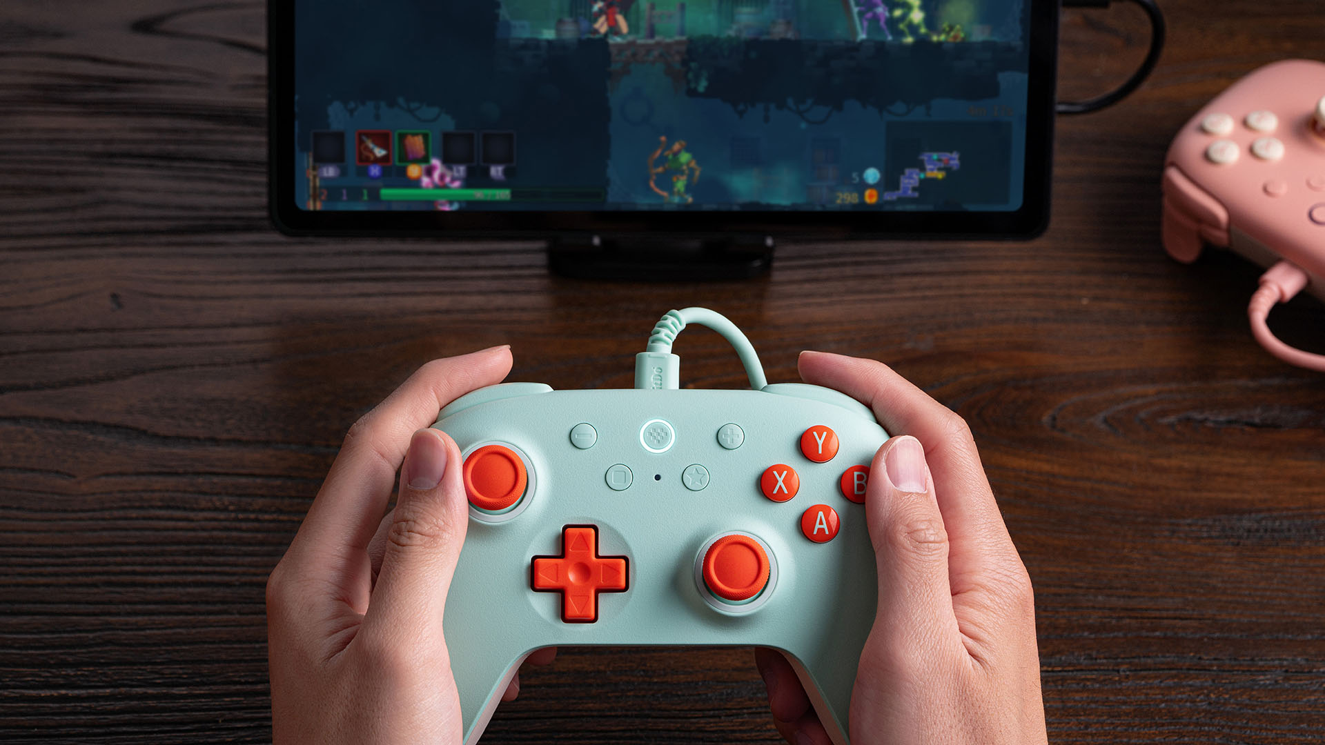 8BitDo Ultimate 2C Laidinis pultelis | Persikinis aprašymas - Prekės nuotrauka 8BitDo Ultimate 2C Laidinis pultelis | Persikinis aprašymas - Prekės nuotrauka
