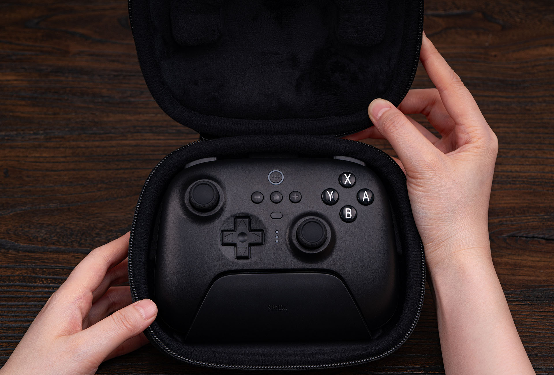 8BitDo Ultimate belaidis pultelis (juodas) aprašymas - Prekės nuotrauka