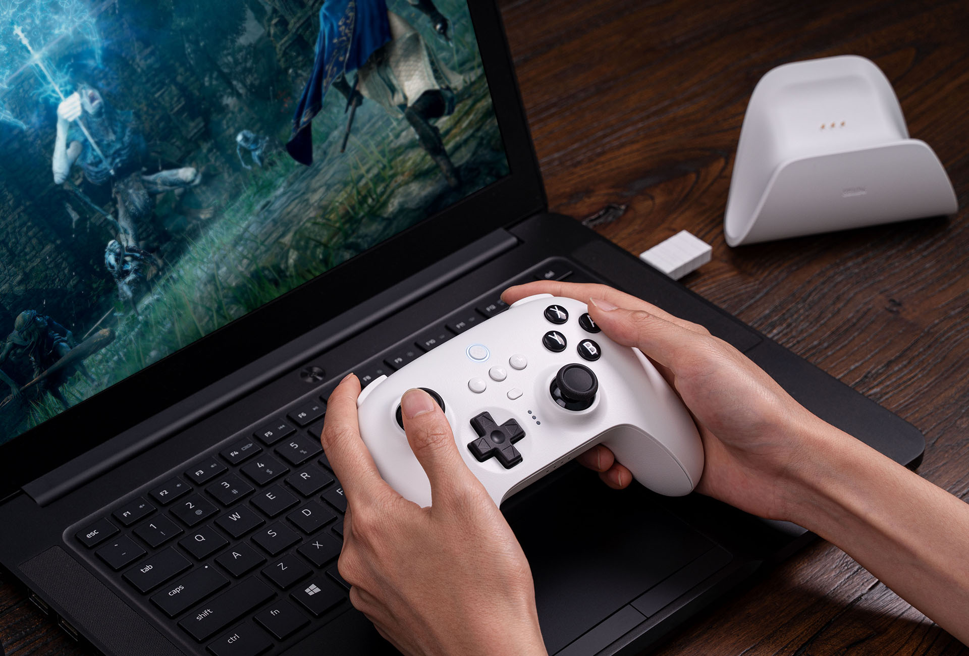 8BitDo Ultimate belaidis pultelis (juodas) aprašymas - Prekės nuotrauka