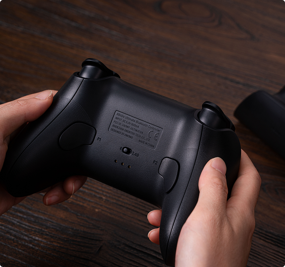 8BitDo Ultimate belaidis pultelis su pakrovimo stotele (Baltas) aprašymas - Prekės nuotrauka