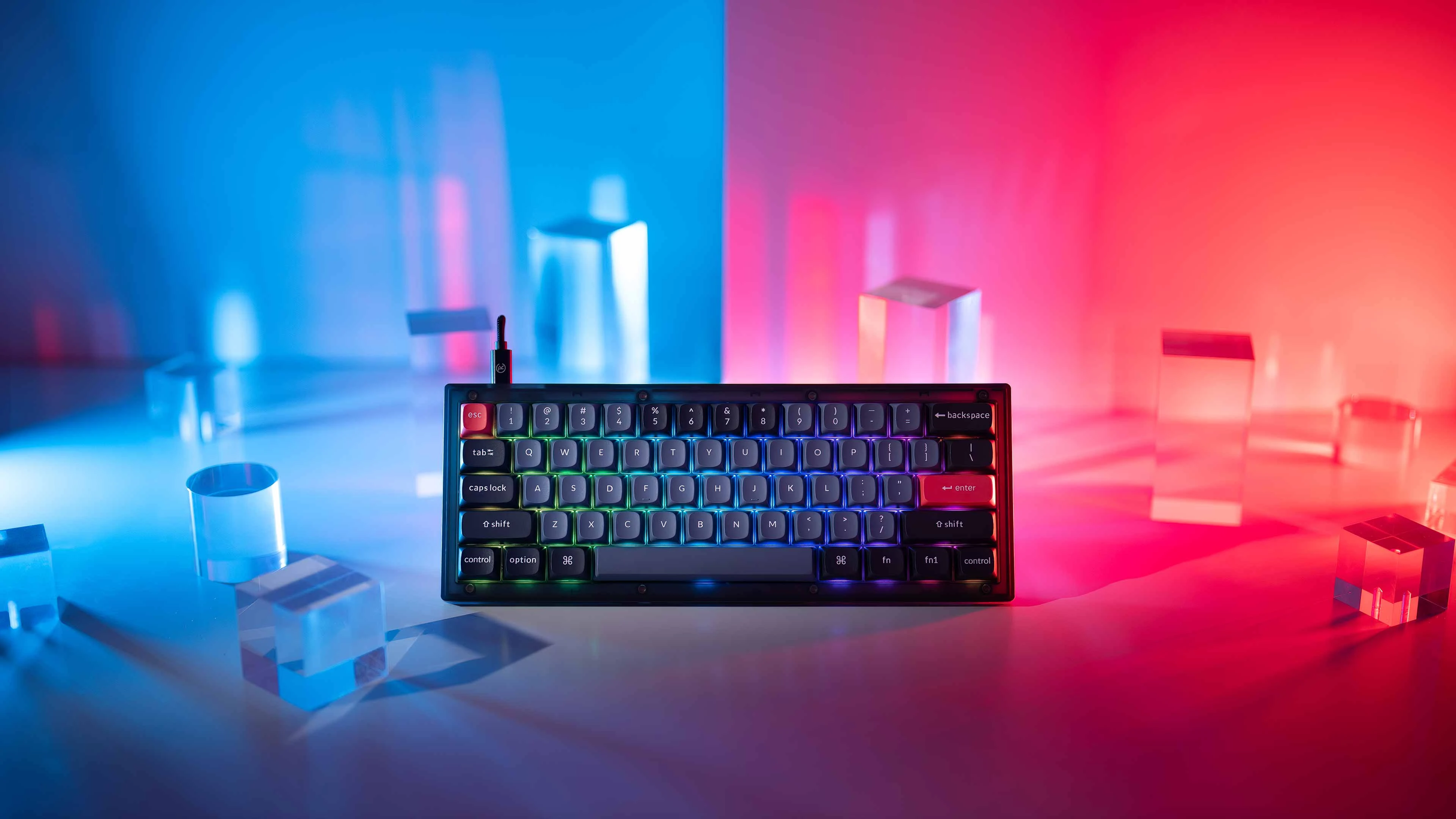 Keychron V4 60% mechaninė klaviatūra (ANSI, Carbon juodas, RGB, Hot-swap, US, Pro Brown Switch) aprašymas - Prekės nuotrauka