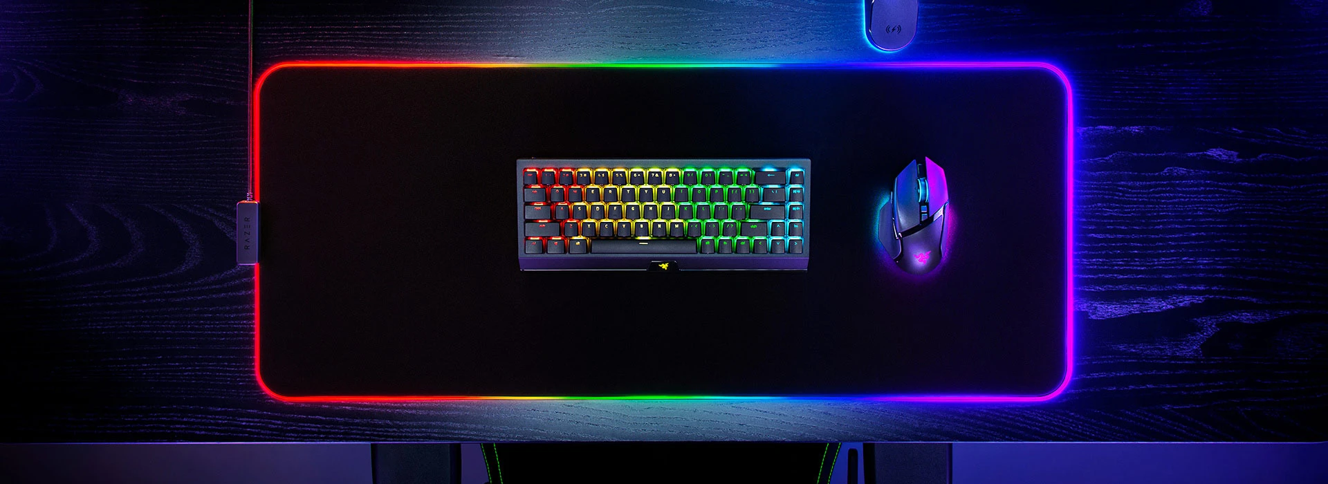 Razer | Strider Chroma Pelės kilimėlis | Pelės kilimėlis | 900 x 370 x 4 mm | Juodas aprašymas - Prekės nuotrauka Razer | Strider Chroma Pelės kilimėlis | Pelės kilimėlis | 900 x 370 x 4 mm | Juodas aprašymas - Prekės nuotrauka