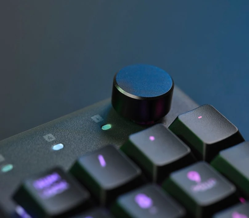 TRUST GXT 866 TORIX RGB mechaninė klaviatūra aprašymas - Prekės nuotrauka TRUST GXT 866 TORIX RGB mechaninė klaviatūra aprašymas - Prekės nuotrauka