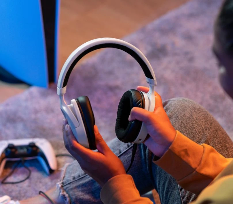 Trust GXT498W FORTA Baltos laidinės ausinės PS5 aprašymas - Prekės nuotrauka