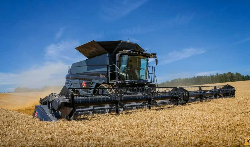 „Focus Home Interactive Farming Simulator 19“ „Ambassador Edition“ PS4