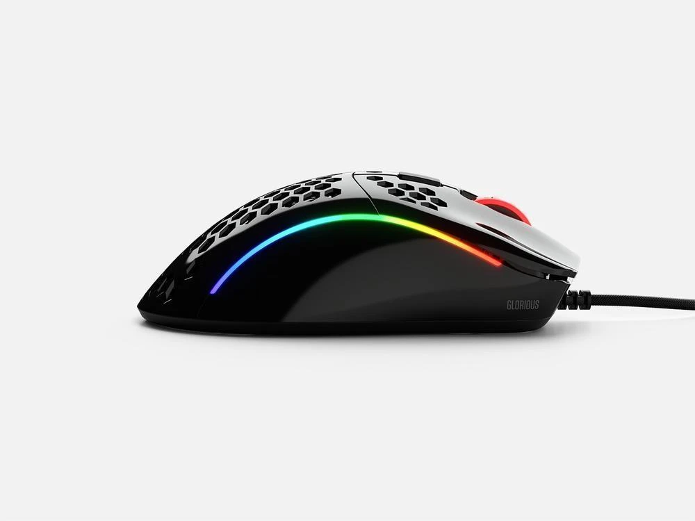 Žaidimų pelė Glorious Model D Minus (Glossy Black)