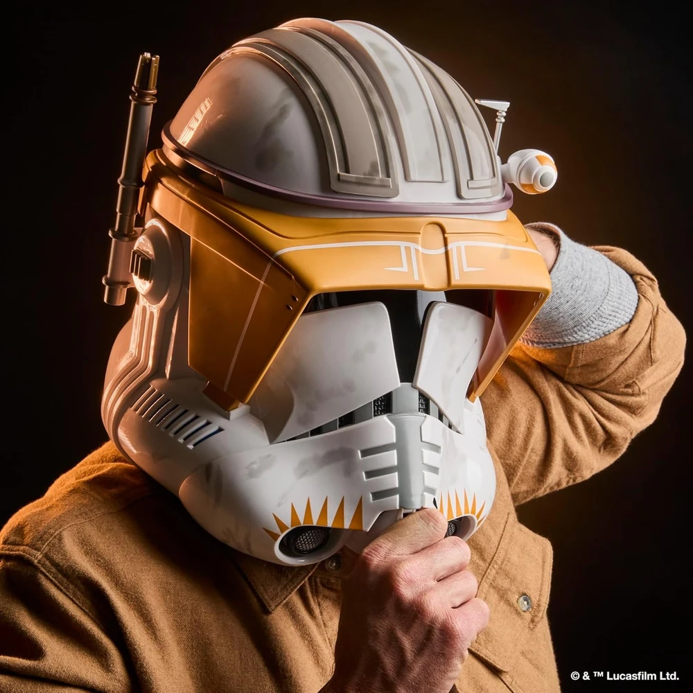 Hasbro Star Wars The Juodas Series Clone Commander Cody Electronic Helmet