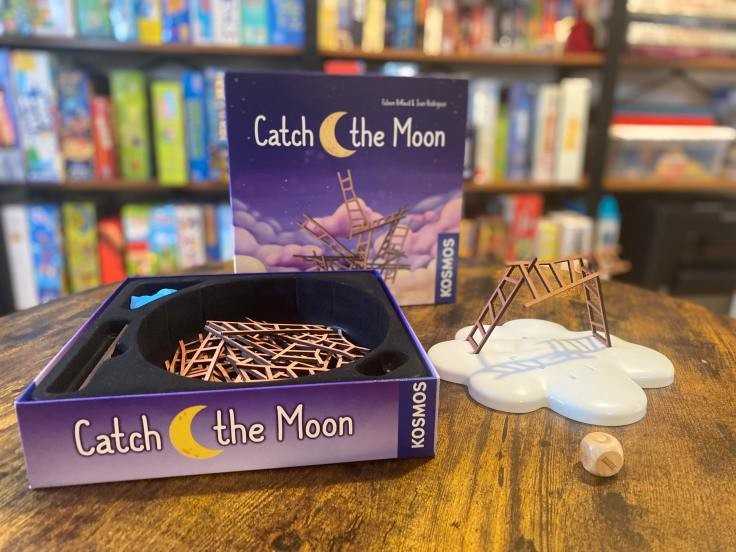 Kosmos Catch the Moon