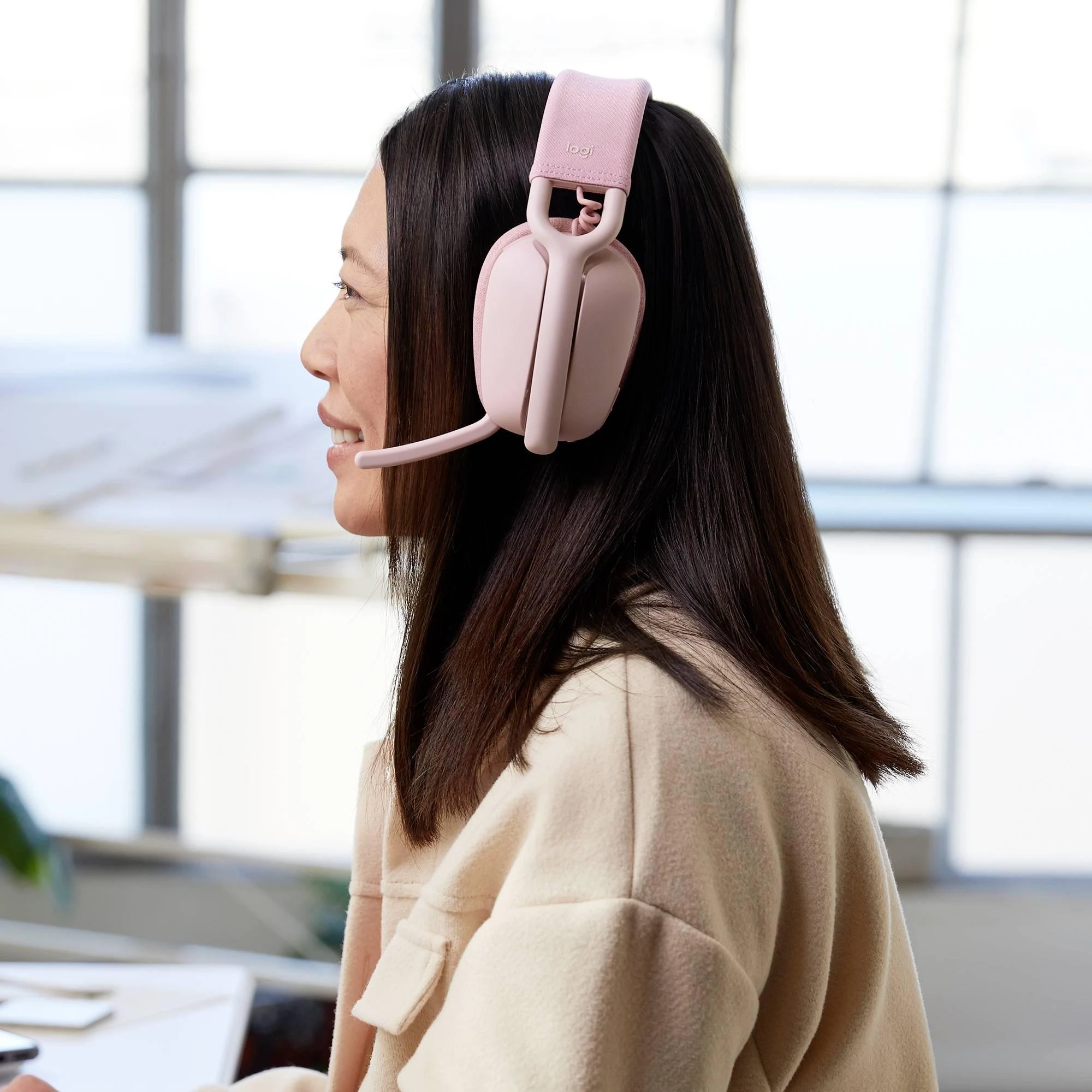 Belaidės ausinės Logitech ZONE VIBE 100, rožinė