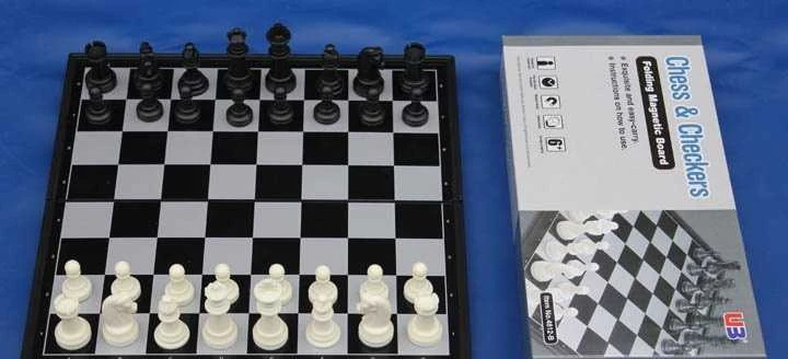 Magnetiniai vidutinio dydžio šachmatai ir šaškės