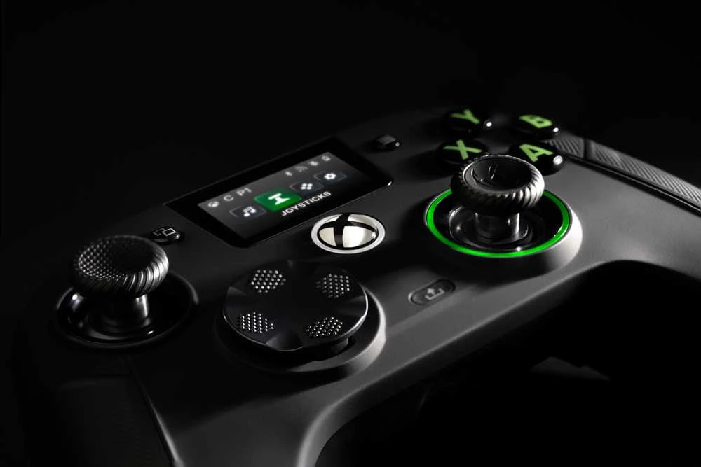 Nacon Revolution X UNLIMITED XBOX / PC belaidis valdiklis su įkrovimo stotele