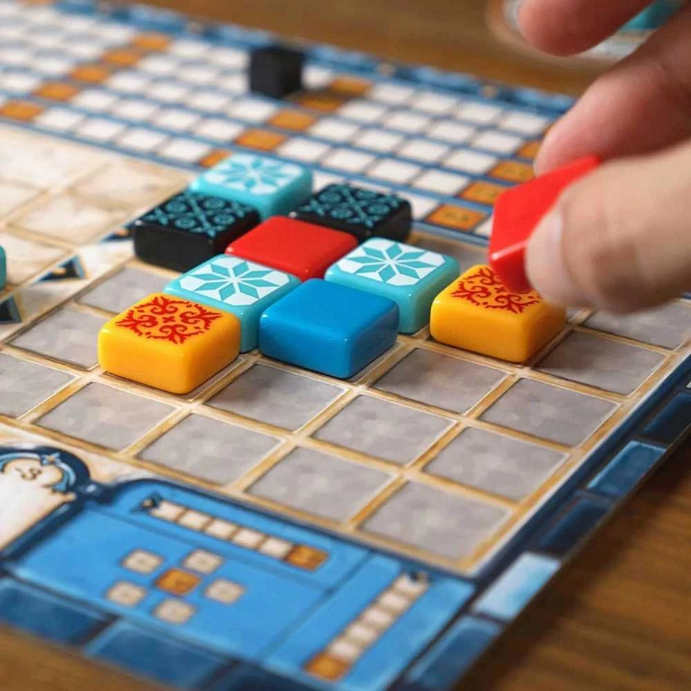 Enigma Next Move Games Azul