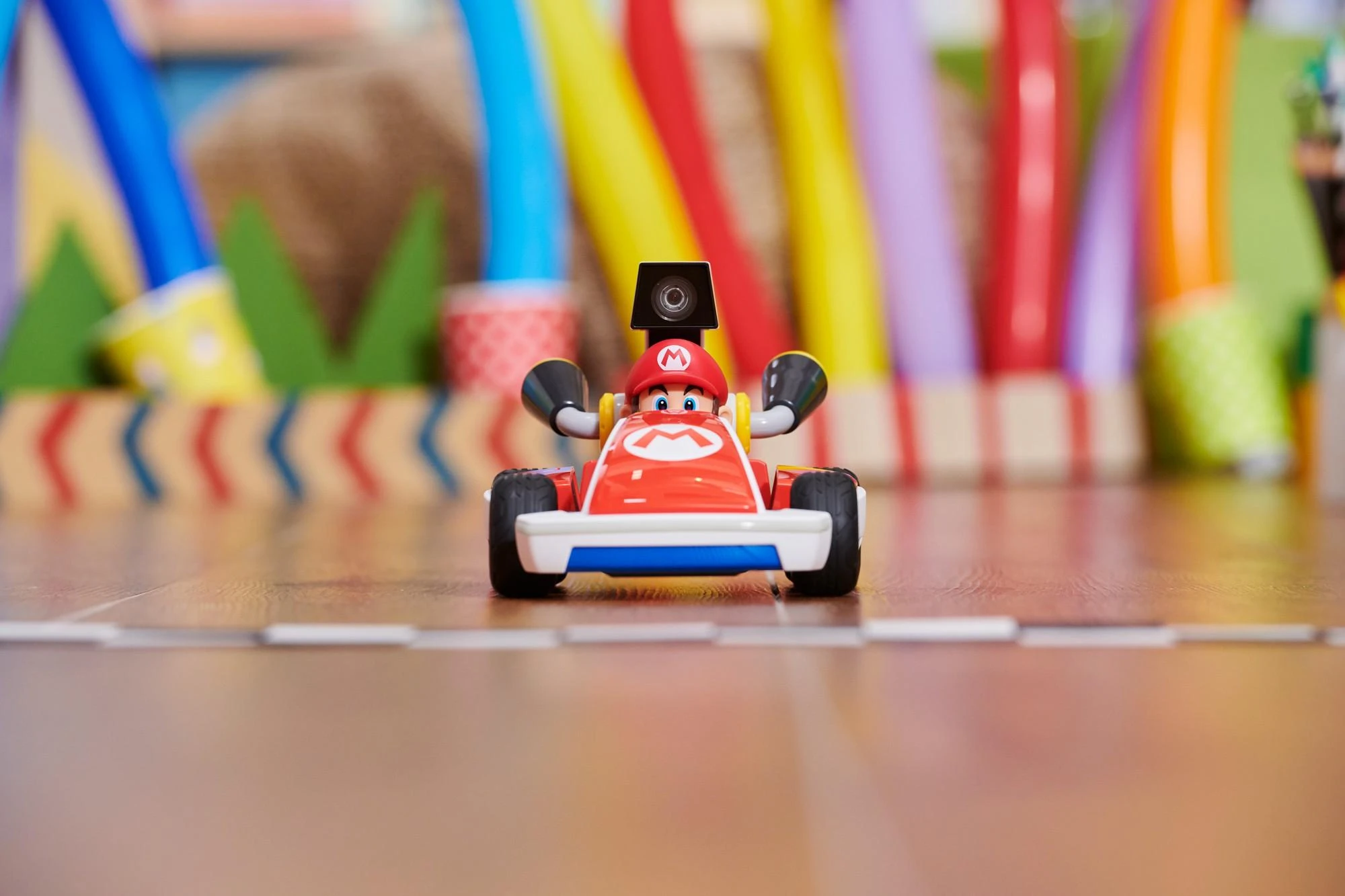 Nintendo Mario Kart Live Home Circuit LUIGI mašinėlės rinkinys