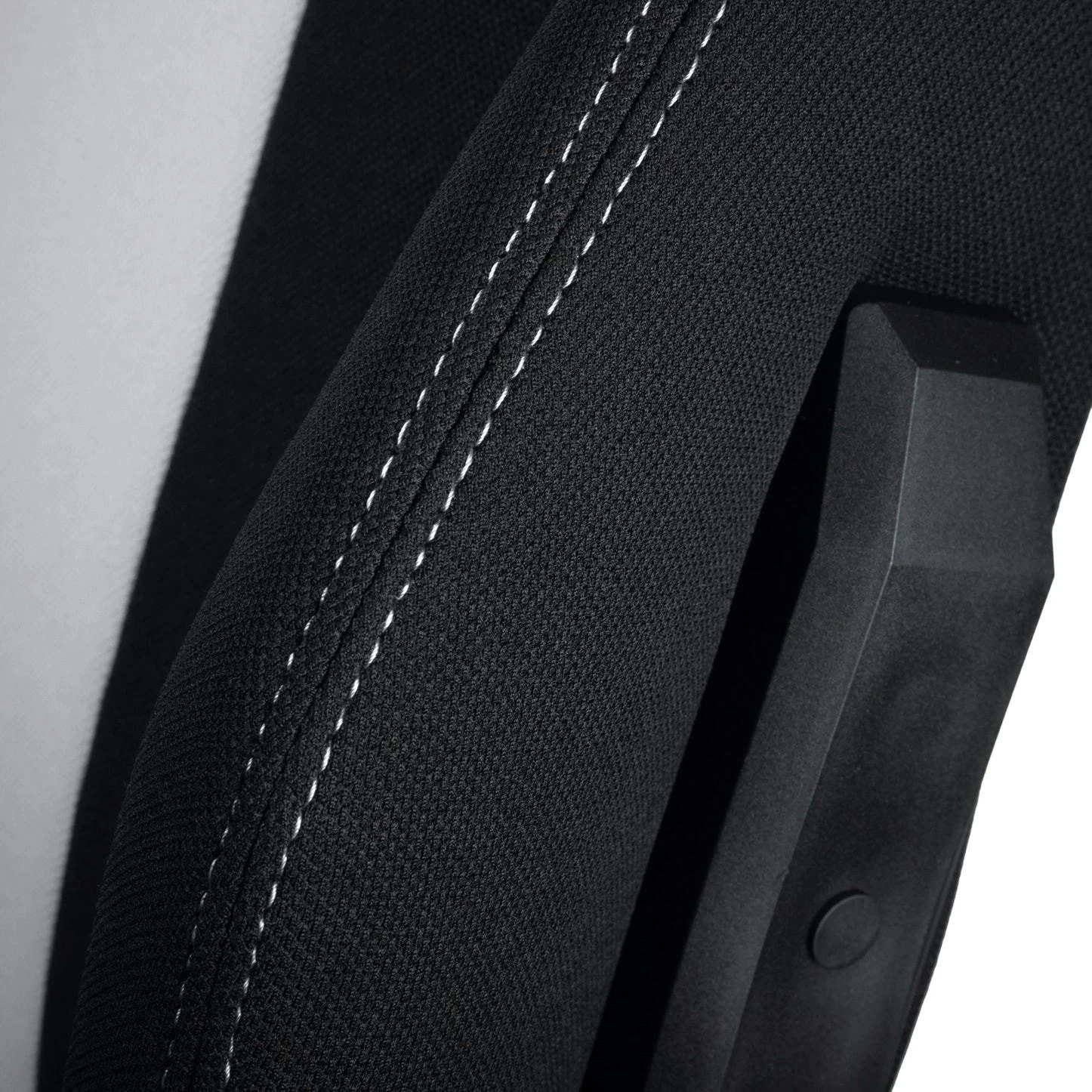 Žaidimų kėdė Nitro Concepts E250 Gaming Chair, Juoda-balta