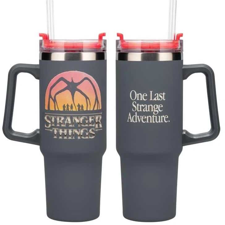 Paladone Stranger Things Sandarus Puodelis su šiaudeliu | 900 ml