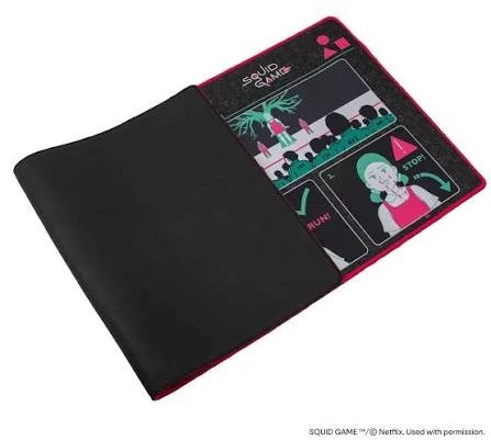 Pyramid Squid Game - Pelės kilimėlis - Young Hee Mėlyna Print | 80 x 35 cm