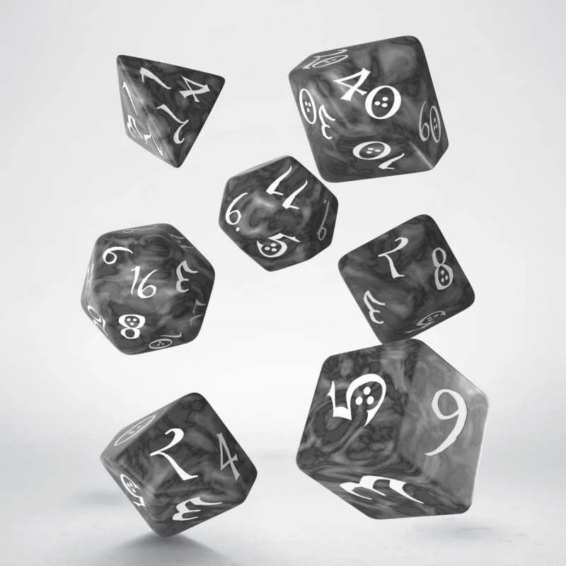 Q Workshop Classic RPG Kauliukų Rinkinys Dūmų Ir Baltos Spalvos