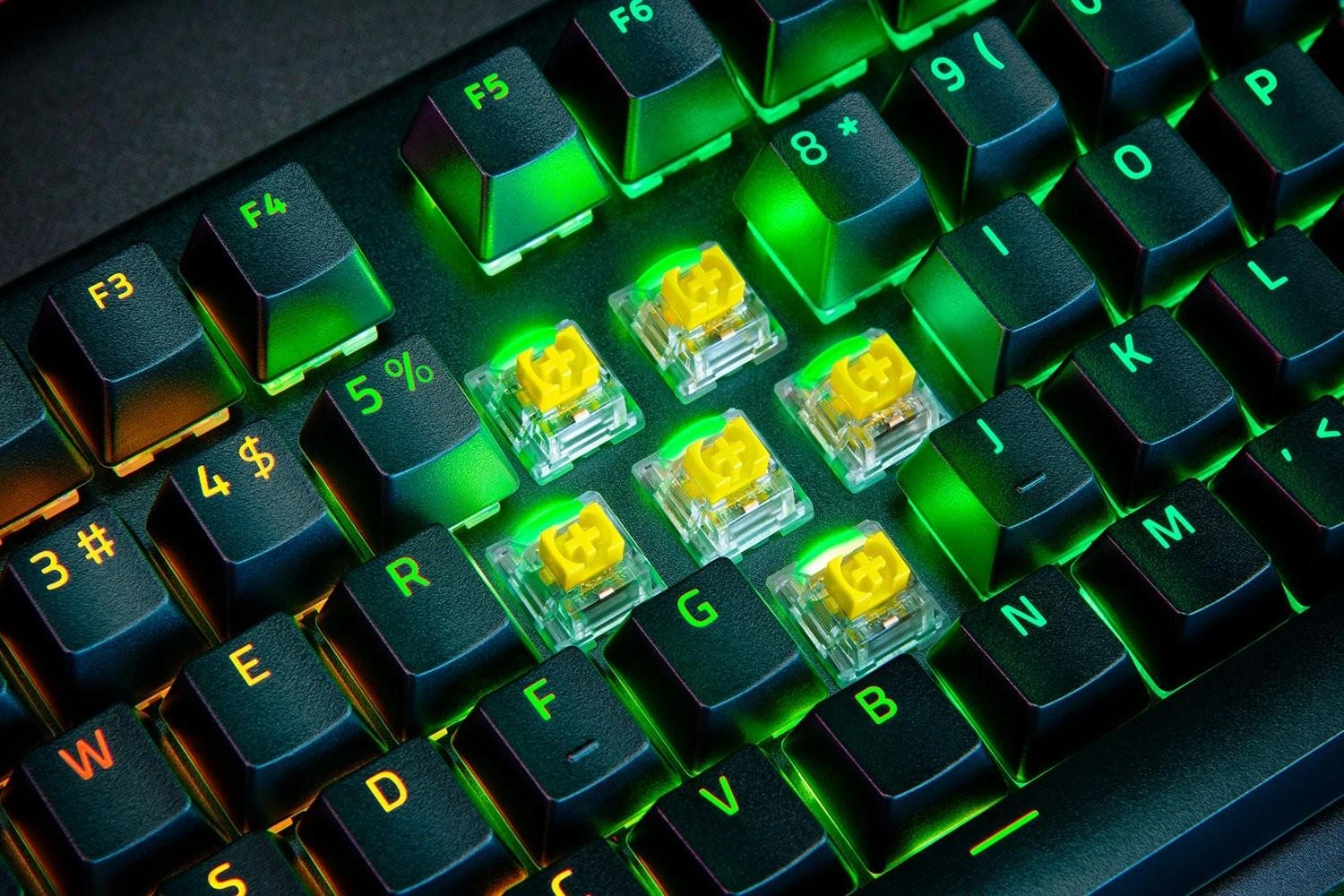 RAZER BlackWidow V4 Pro laidinė mechaninė klaviatūra (Geltona switch, US)