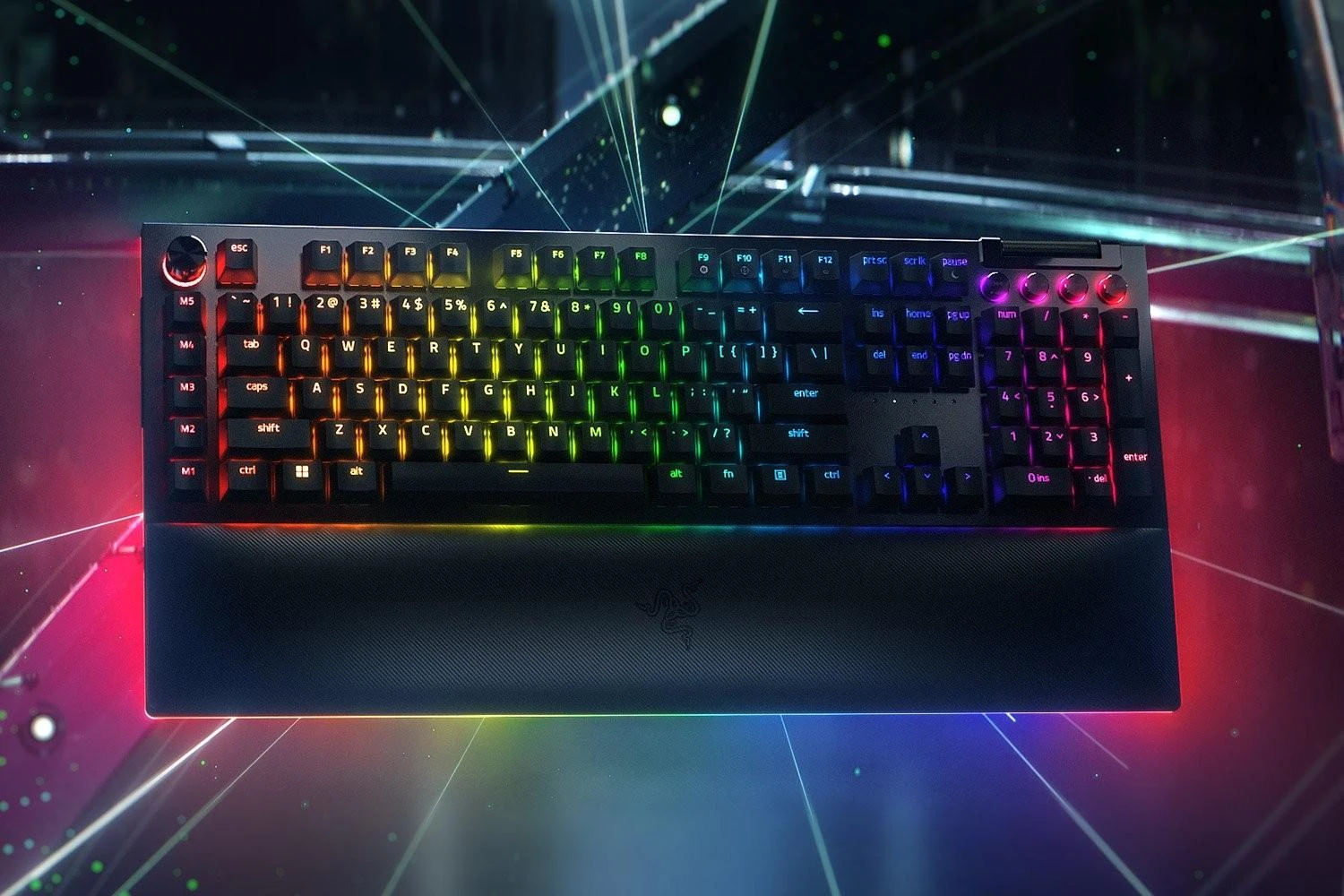 RAZER BlackWidow V4 Pro laidinė mechaninė klaviatūra (Geltona switch, US)