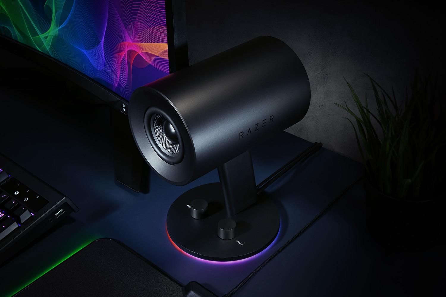 Kolonėlės Razer Nommo Chroma (Juodos) su apšvietimu