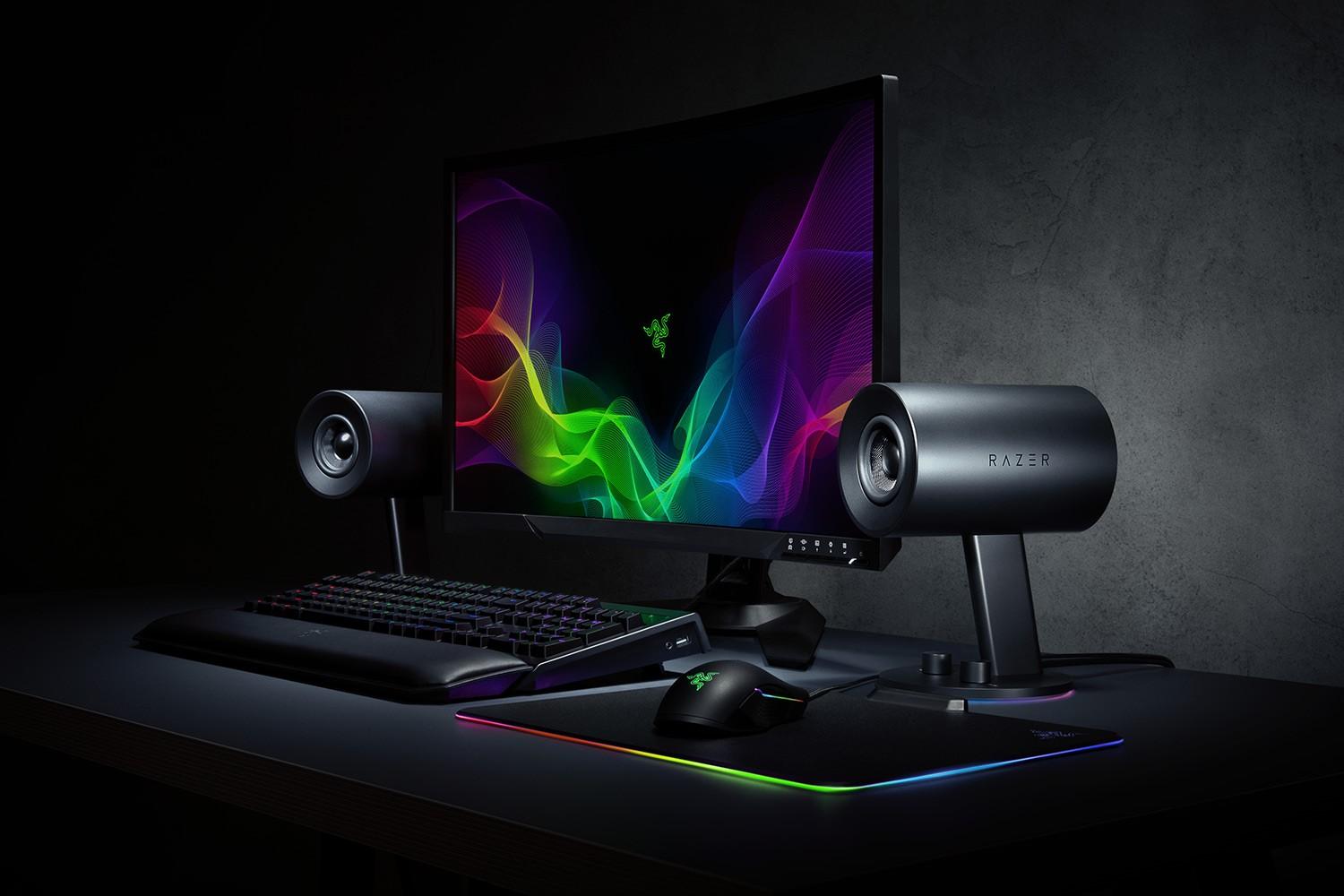 Kolonėlės Razer Nommo Chroma (Juodos) su apšvietimu